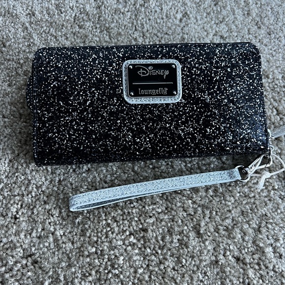 Disney Mini Mouse wallet - Picture 5 of 6